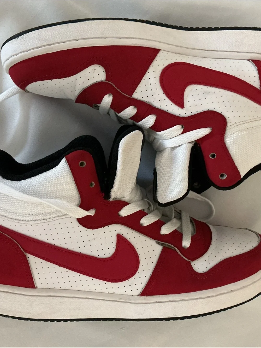 Nike Court Borough Mid Sneakers White Red Black Youth 7Y / Women’s 8.5